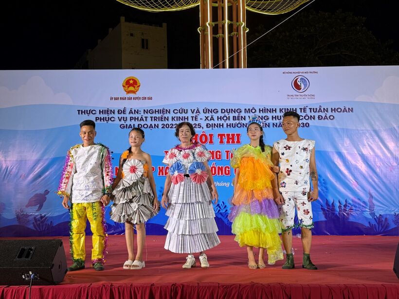 Hội thi “Thời trang tái chế” và “Nét đẹp xanh - chống ô nhiễm trắng” lan tỏa thông điệp xanh